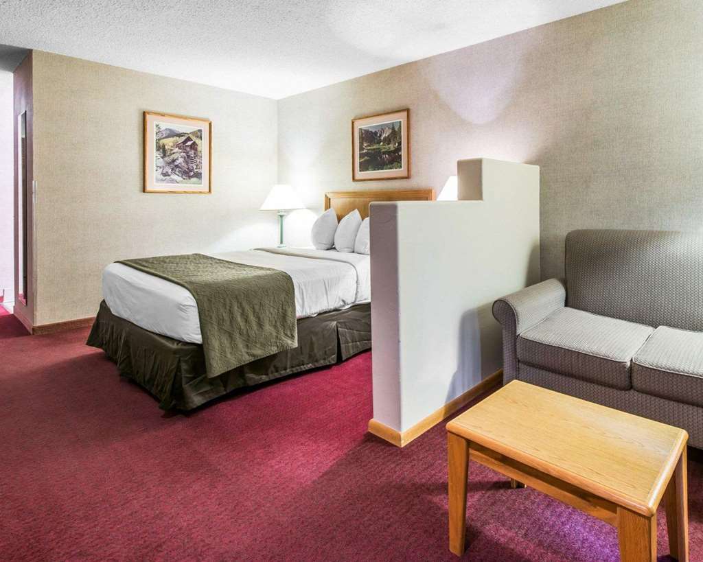 Quality Inn & Suites Canon City Room photo