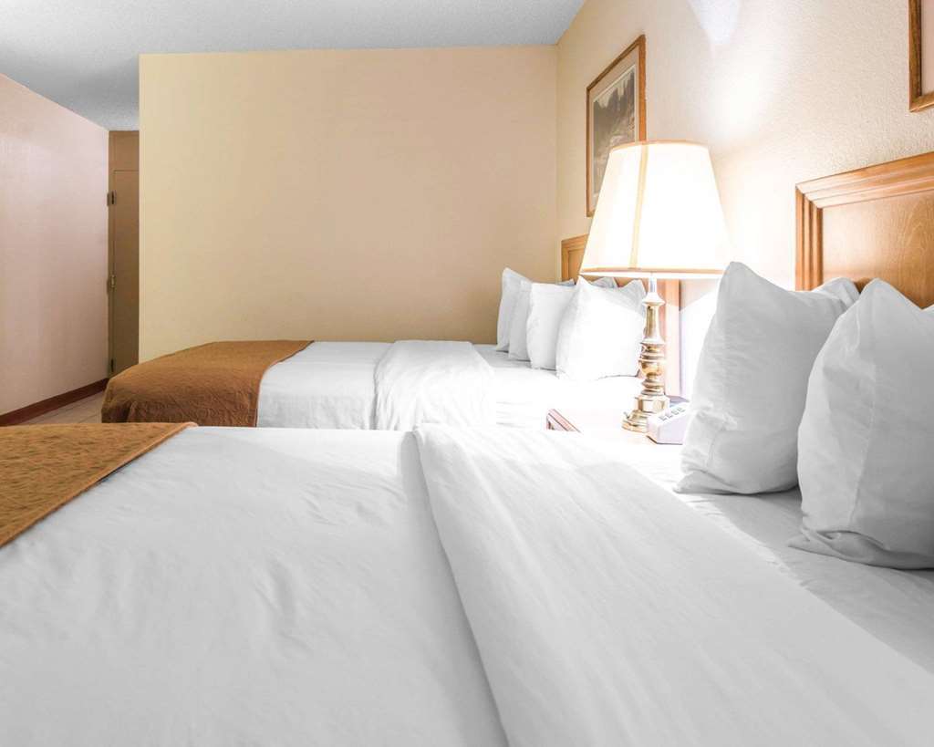 Quality Inn & Suites Canon City Room photo