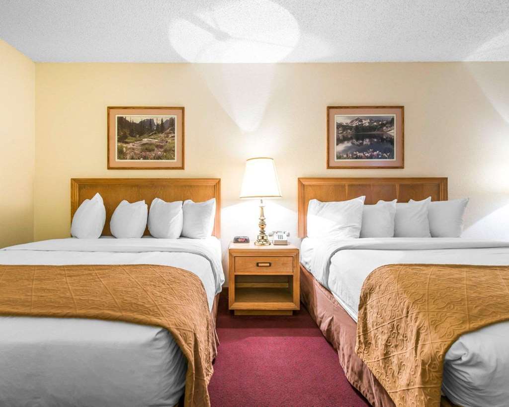 Quality Inn & Suites Canon City Room photo